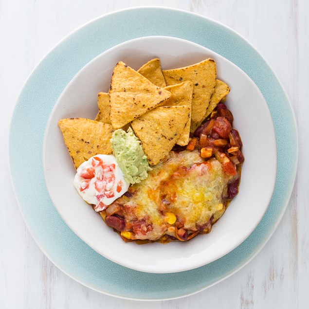 Cheesy Nachos with Sour Cream