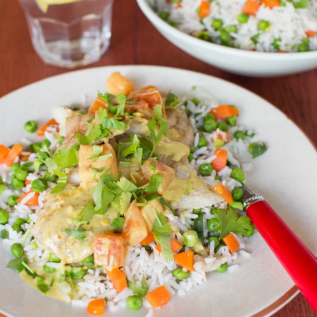 Pan-Fried Fish with Coconut Curry Sauce and Vege Rice