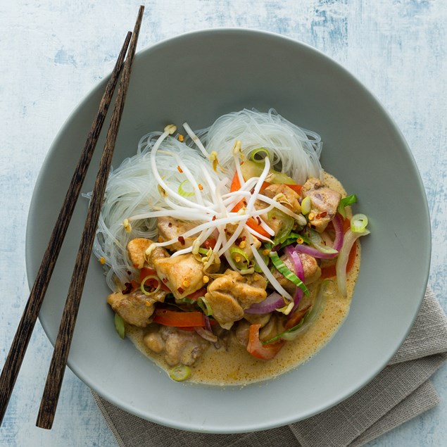 Singapore Chicken Laksa with Vermicelli Noodles