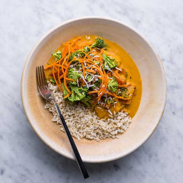 Sri Lankan Fish Curry with Sambal & Brown Rice 
