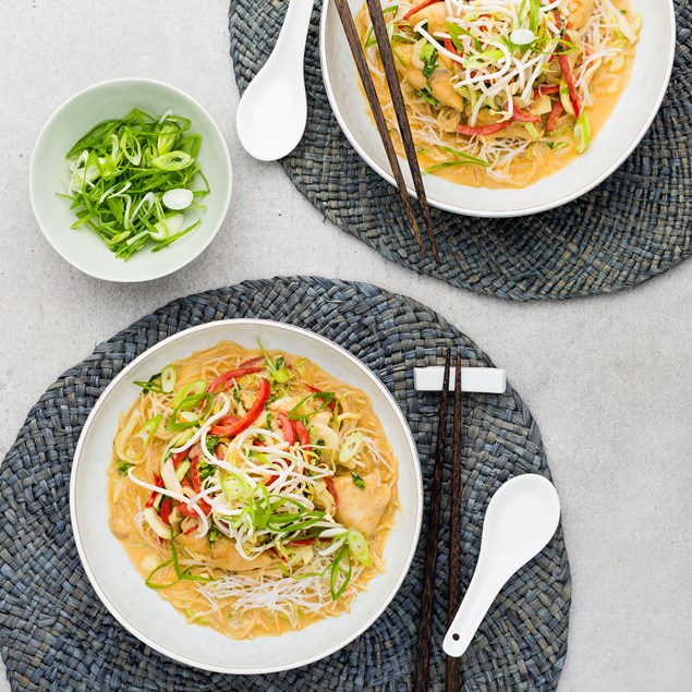 Singapore Chicken Laksa with Vermicelli Noodles