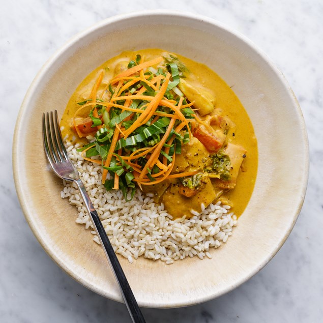 Sri Lankan Fish Curry with Sambal & Brown Rice