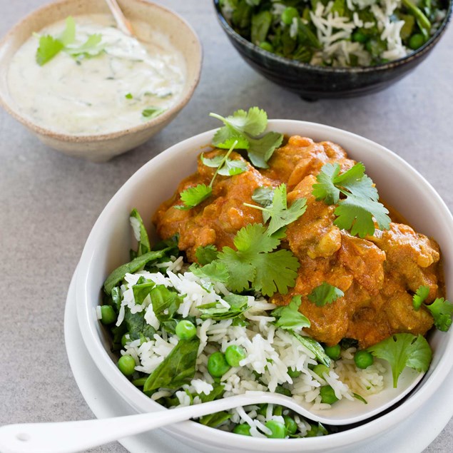 Chicken Curry with Green Rice and Cucumber Yoghurt 