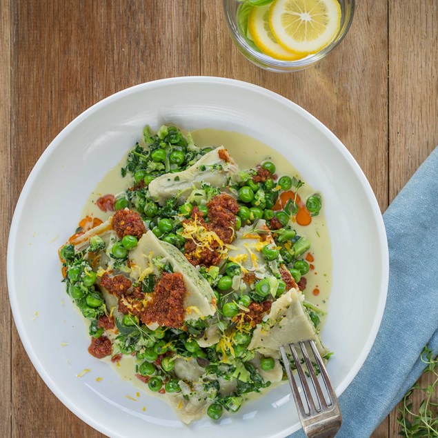 Spinach and Ricotta Ravioli with Lemon Cream Sauce