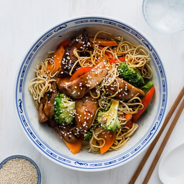 Chinese Chicken Noodle Stir-Fry