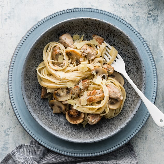 Creamy Chicken & Mushroom Fettucine