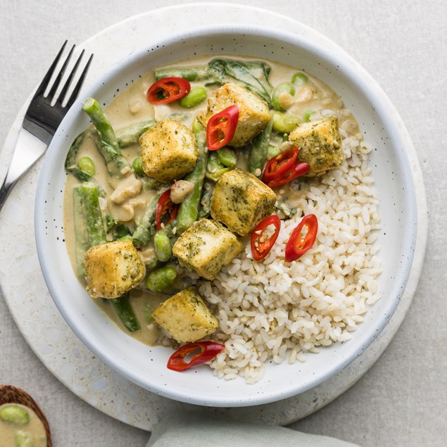 Thai Green Curry with Crispy Makrut Tofu & Cashews - My Food Bag