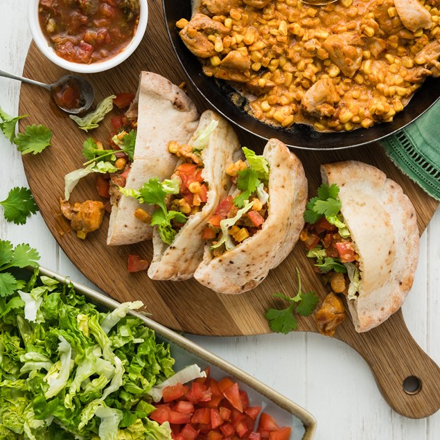 15-Minute Southern Chicken Pitas with Salsa Roja
