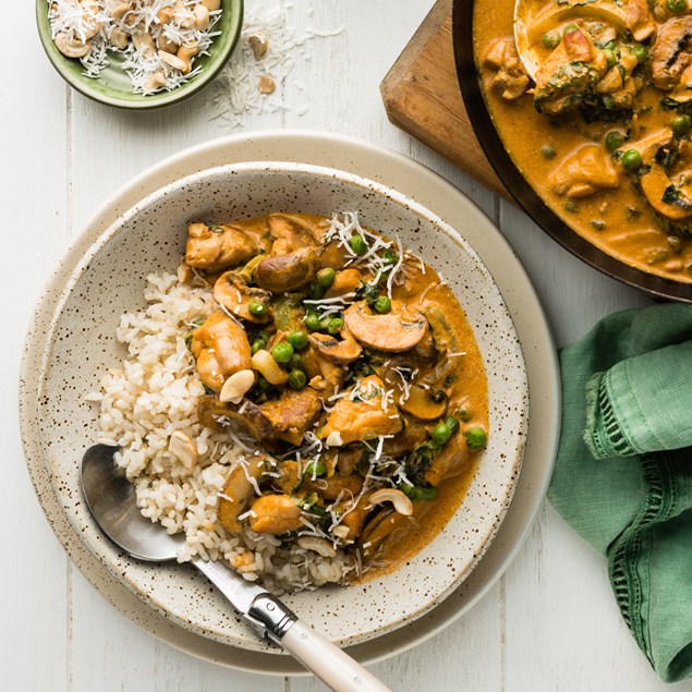Thai Yellow Chicken Curry with Cashew & Coconut Crumble