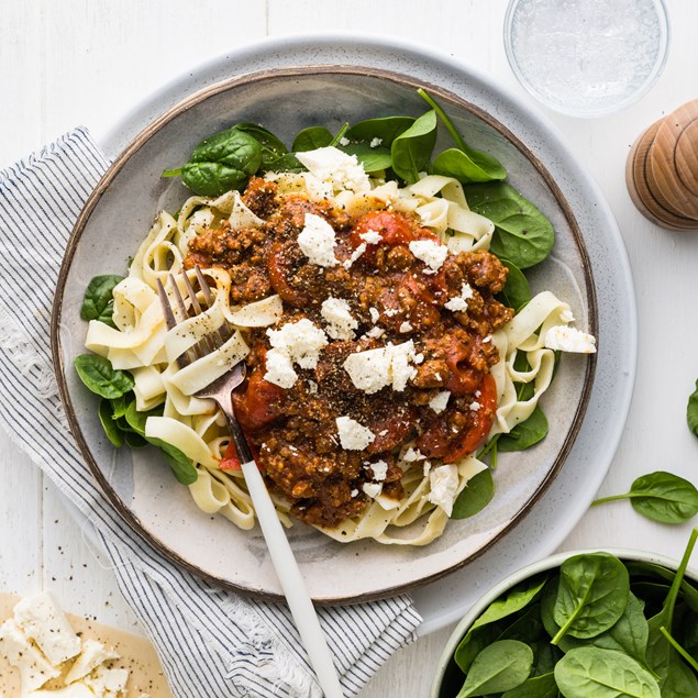 15-Minute Chorizo Fettucine with Red Pepper Pesto Sauce