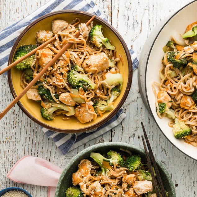 20-Minute Teriyaki Chicken Egg Noodles with Sesame Seeds