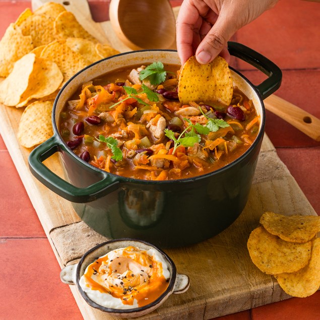 One-Pot Spicy Buffalo Chicken Chilli with Corn Chips