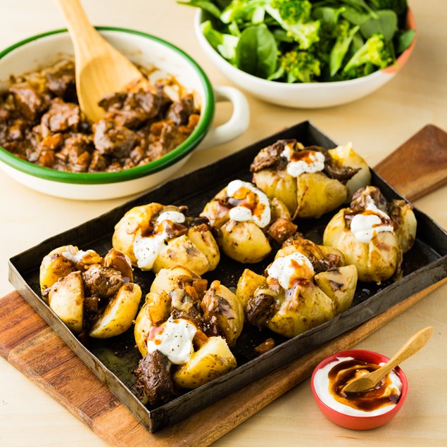 Slow Cooker Beef Jacket Potatoes