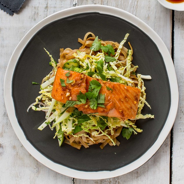 Vietnamese Salmon Salad with Fried Noodles