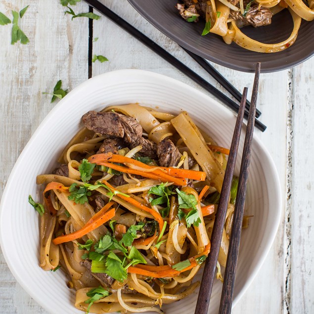 Beef, Vegetable and Egg Pad Thai