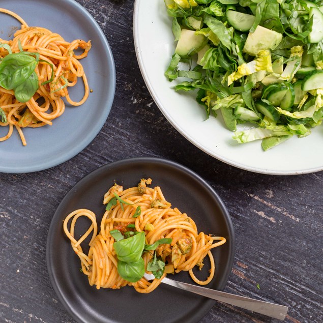 Creamy Tomato and Basil Spaghetti with Salad