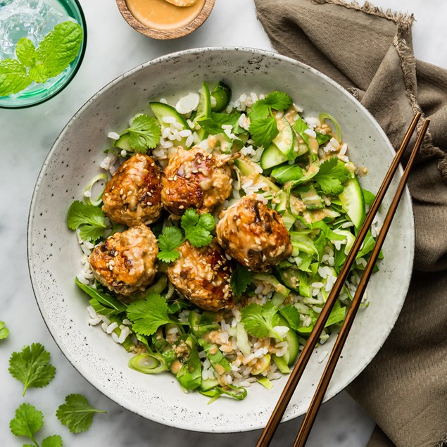 Chicken Tsukune with Sesame Peanut Dressing