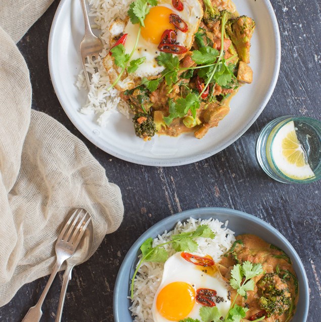 Veggie Curry with a Fried Egg and Mustard Chilli Oil