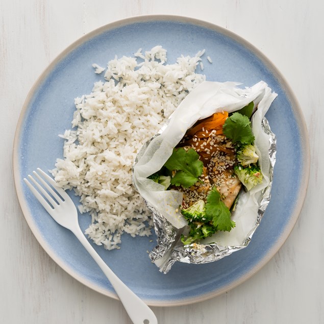 Honey Soy Ginger Steamed Fish Parcels with Steamed Rice