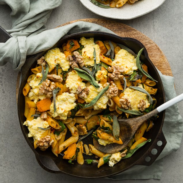 Creamy Red Pepper Pesto Pasta Bake with Pumpkin, Ricotta & Walnuts