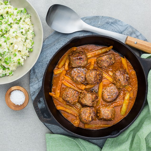 Capsicum Pesto Meatballs with Pea and Feta Mashed Potatoes